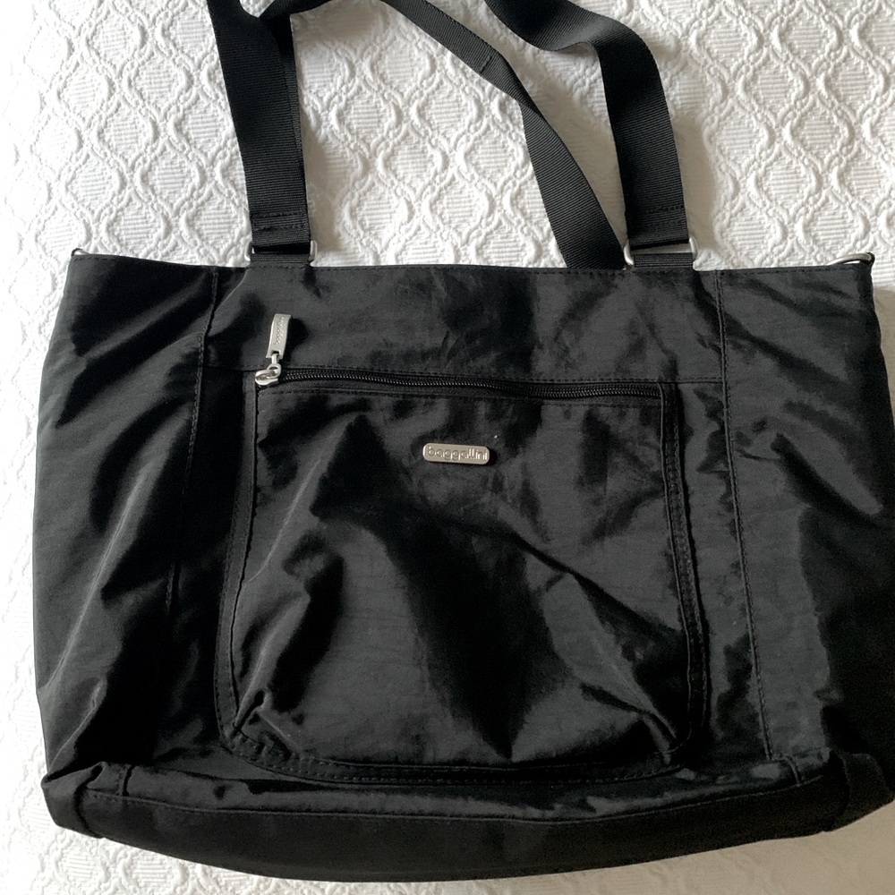 Baggallini bag , great for daily use